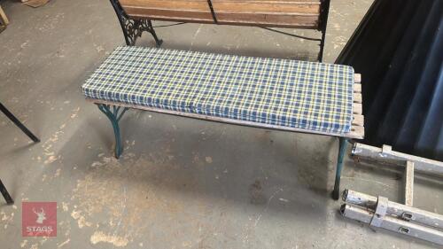 GARDEN BENCH