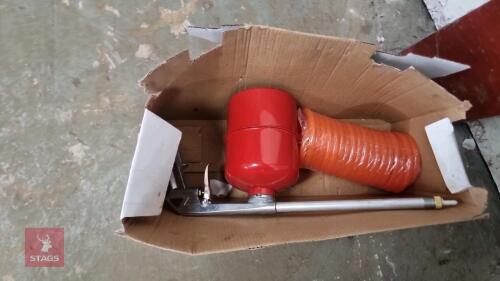 AIR SPRAY GUN AND AIRLINE HOSE