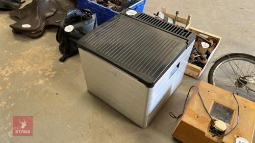 DOMETRIC 3 WAY FRIDGE G.W.O
