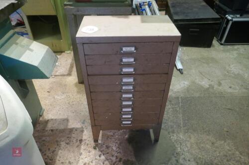 CHEST OF DRAWERS + CONTENTS