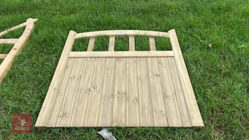 54'' TIMBER ORNATE GATE