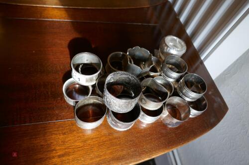 QTY OF KNAPKIN HOLDERS