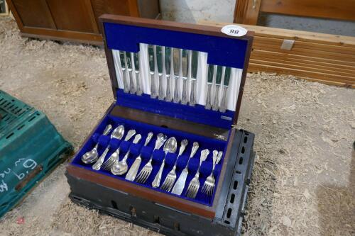 CAVALIER SILVER PLATE CUTLERY SET