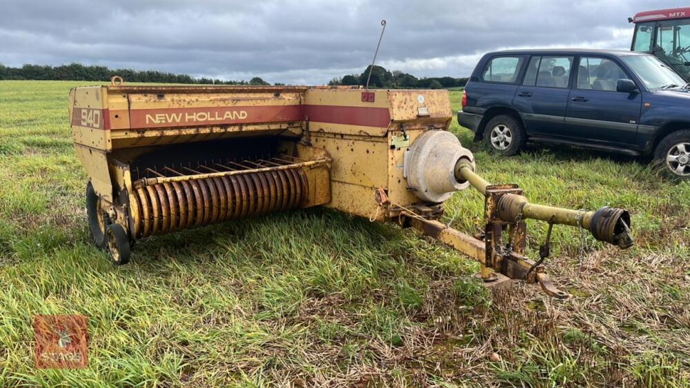 NEW HOLLAND 940 CONVENTIONAL BALER