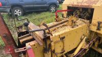NEW HOLLAND 940 CONVENTIONAL BALER - 11