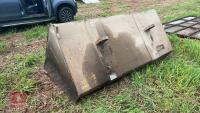 7' GRAIN BUCKET C/W JCB BRACKETS - 6