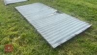 2 X 9' 6'' CORRUGATED SHEETED DOOR - 4
