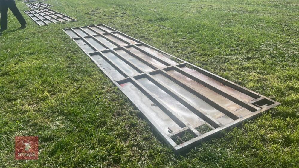 21' GALVANISED SHEETED DOOR
