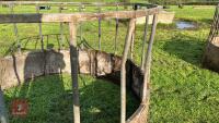 ROUND BALE FEEDER - 5