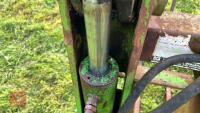MERLO 6' DUNG GRAB - 9