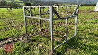 GALVANISED ROUND BALE CRADLE FEEDER - 2