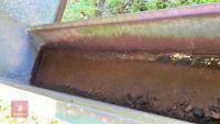 CALF/STIRK SHELTERED FEEDER - 15