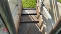 BATEMAN GALVANISED CATTLE CRUSH - 13