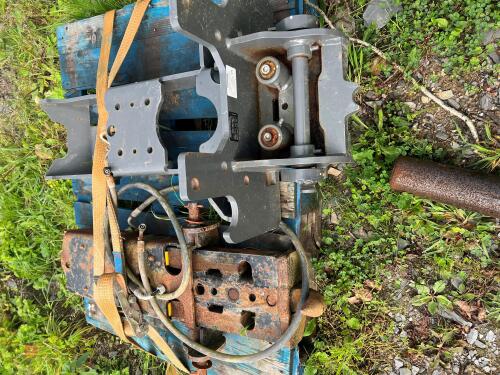 MASSEY FERGUSON 5 SERIES PICK UP HITCH