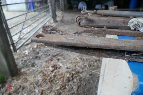 4 MF STABILISER ARMS
