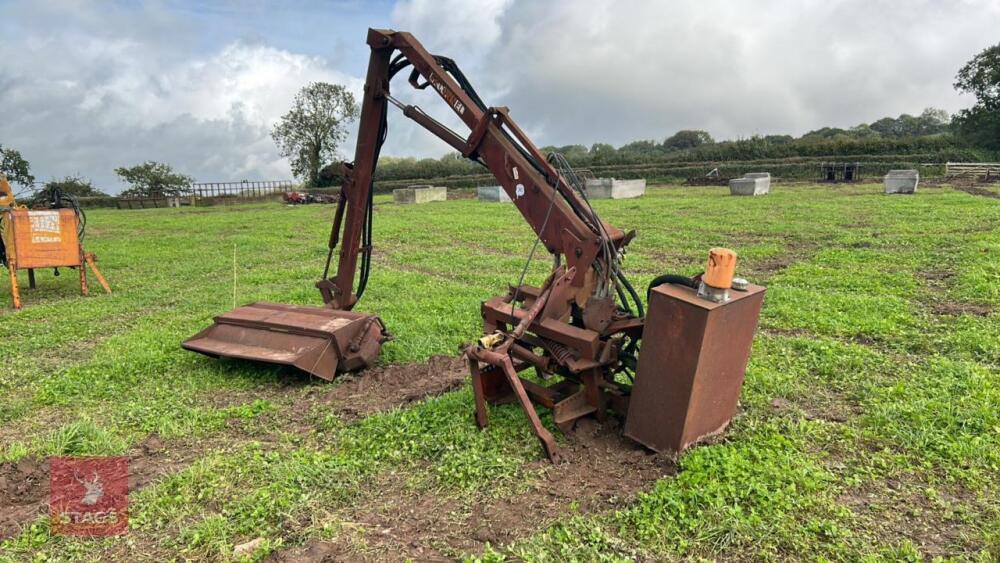 MCCONNEL PA34 HEDGE TRIMMER