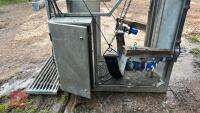 DP HYDRAULIC FOOT TRIMMING CRUSH - 9