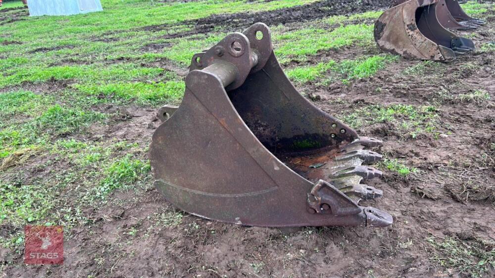 40'' DIGGING BUCKET
