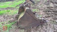 40'' DIGGING BUCKET - 2