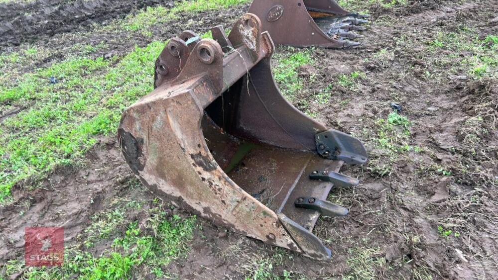 34'' DIGGING BUCKET