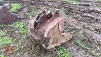 34'' DIGGING BUCKET - 2
