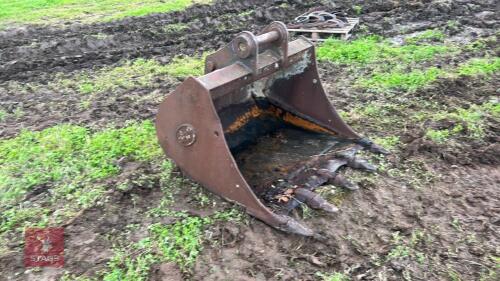 GEITH 47'' DIGGING BUCKET