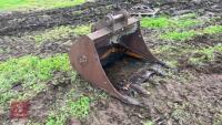 GEITH 47'' DIGGING BUCKET