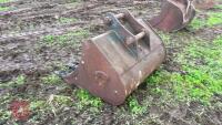 GEITH 47'' DIGGING BUCKET - 4