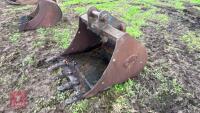 GEITH 47'' DIGGING BUCKET - 5
