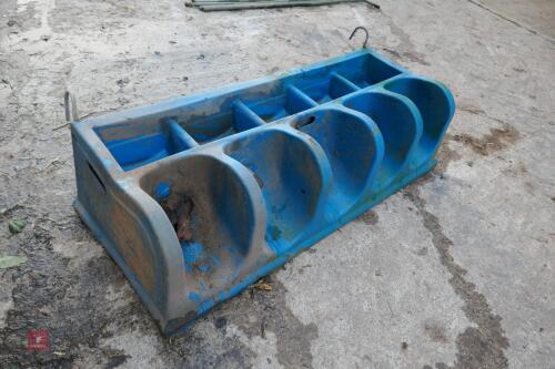 WYDALE 5 TEAT HOOK ON CALF MILK FEEDERS