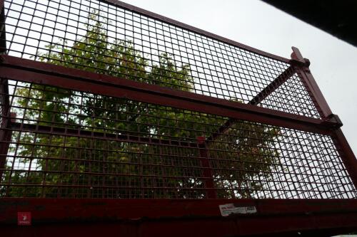 RED METAL STILLAGE