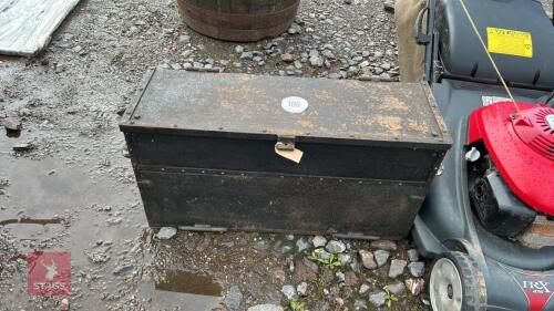 METAL TOOL CHEST