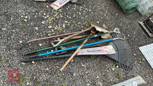 QTY OF GARDEN TOOLS