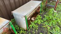 JOURDAIN HOOK OVER ADLIB FEEDERS - 2