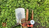 POST DIGGERS, SPADE AND PICKAXE - 3