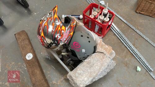 BOX OF SNOWBOARD EQUIPMENT