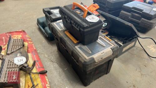 2 TOOLBOX AND CONTENTS