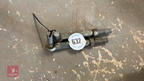 PAIR OF GATE HANGERS