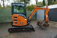 2016 HITACHI ZAXIS 26U 2.7 TON DIGGER - 16