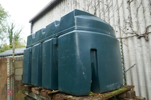 TITAN BT 2500 PLASTIC BUNDED OIL TANK