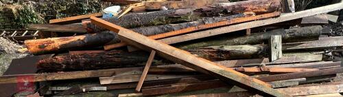 LARGE QTY OF WOOD & GALVANISED SHEETS