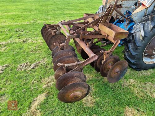 7' MASSEY FERGUSON DISC HARROW