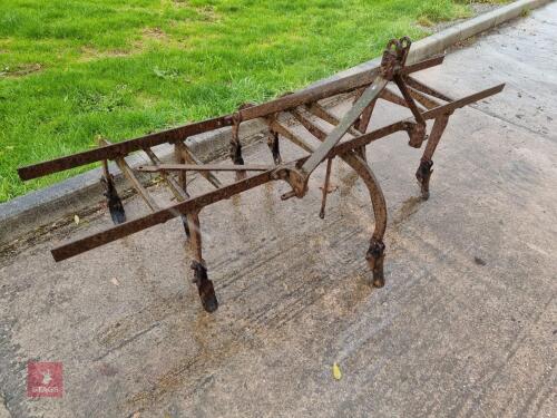FERGUSON CULTIVATOR