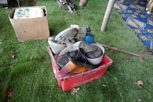 BOX OF LIGHTS, FUNNEL, ETEC (100)