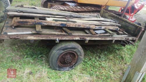 VINTAGE SCREW TIP TRAILER