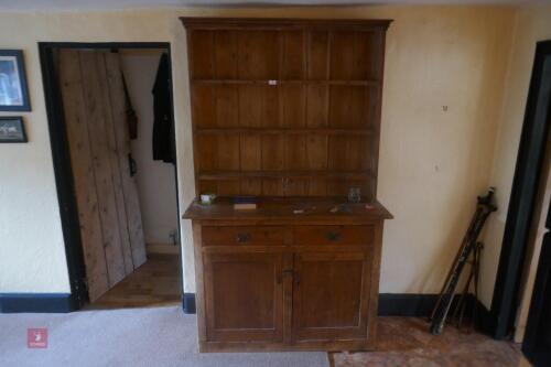 VINTAGE DISPLAY CABINET(DRESSER) (113)