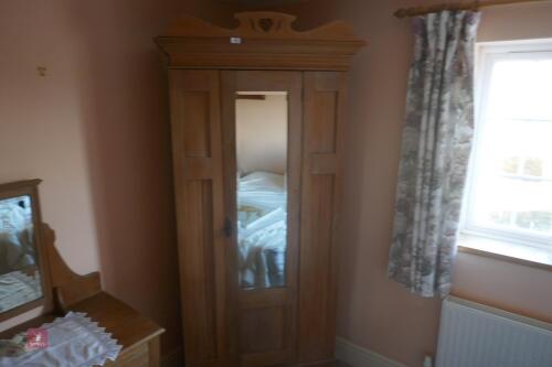 CORNER CUPBOARD/WARDROBE (127)