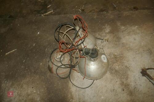 3 HEAT LAMPS (159)