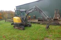2014 VOLVO EC27C DIGGER - 7