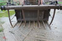 1992 MASSEY FERGUSON 390 2WD TRACTOR - 67